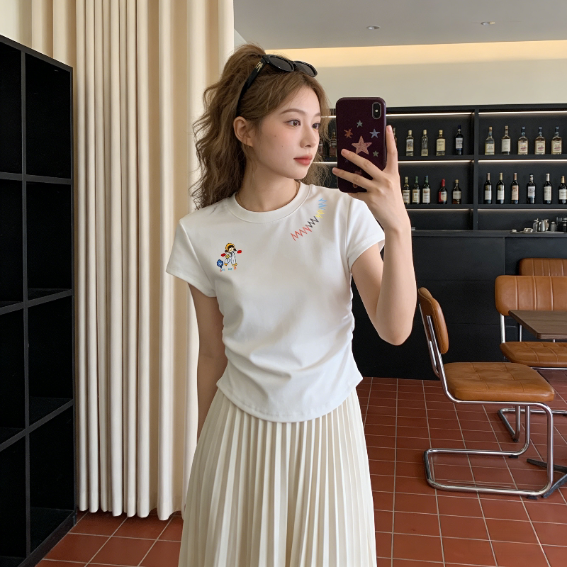 正肩短袖T恤女夏季设计感短款小众洋气小个子修身显瘦气质上衣潮