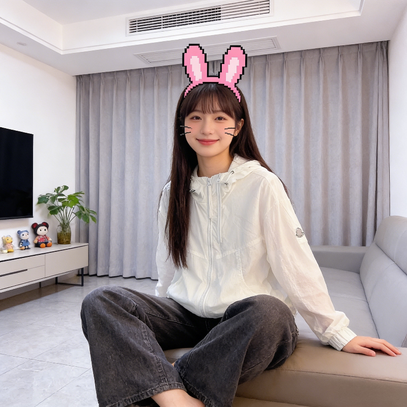 白色连帽设计感薄款冰丝透气长袖防晒衣外套女休闲百搭空调罩衫潮