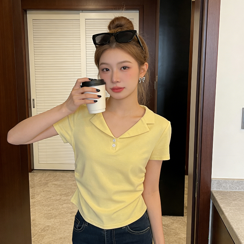 奶黄色温柔风短袖polo衫翻领T恤女修身显瘦小个子褶皱洋气上衣减