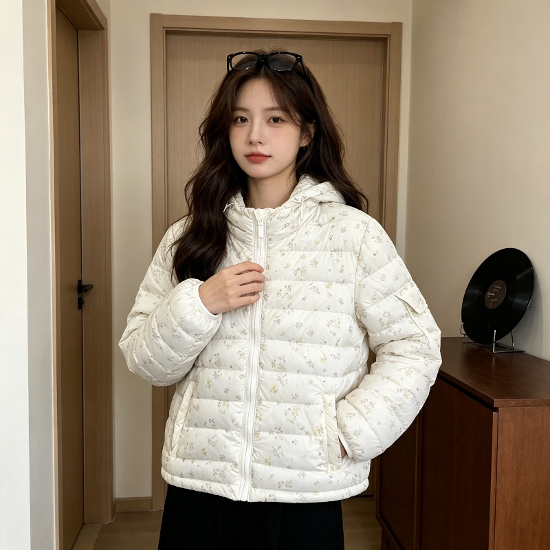 小碎花休闲连帽设计感小个子轻薄款秋冬防寒保暖排骨服棉服外套女