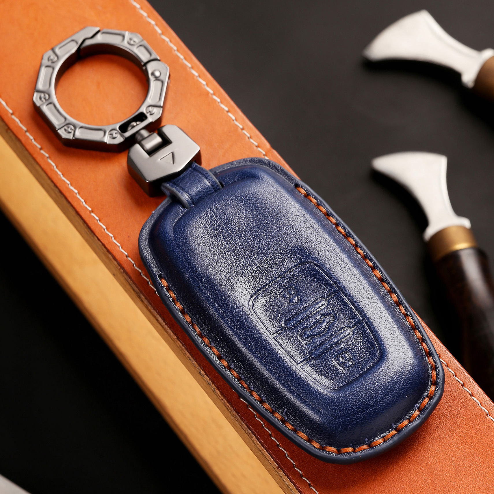 适用大众辉昂牛皮钥匙套保护套汽车钥匙包扣壳男女高档3D全包新款