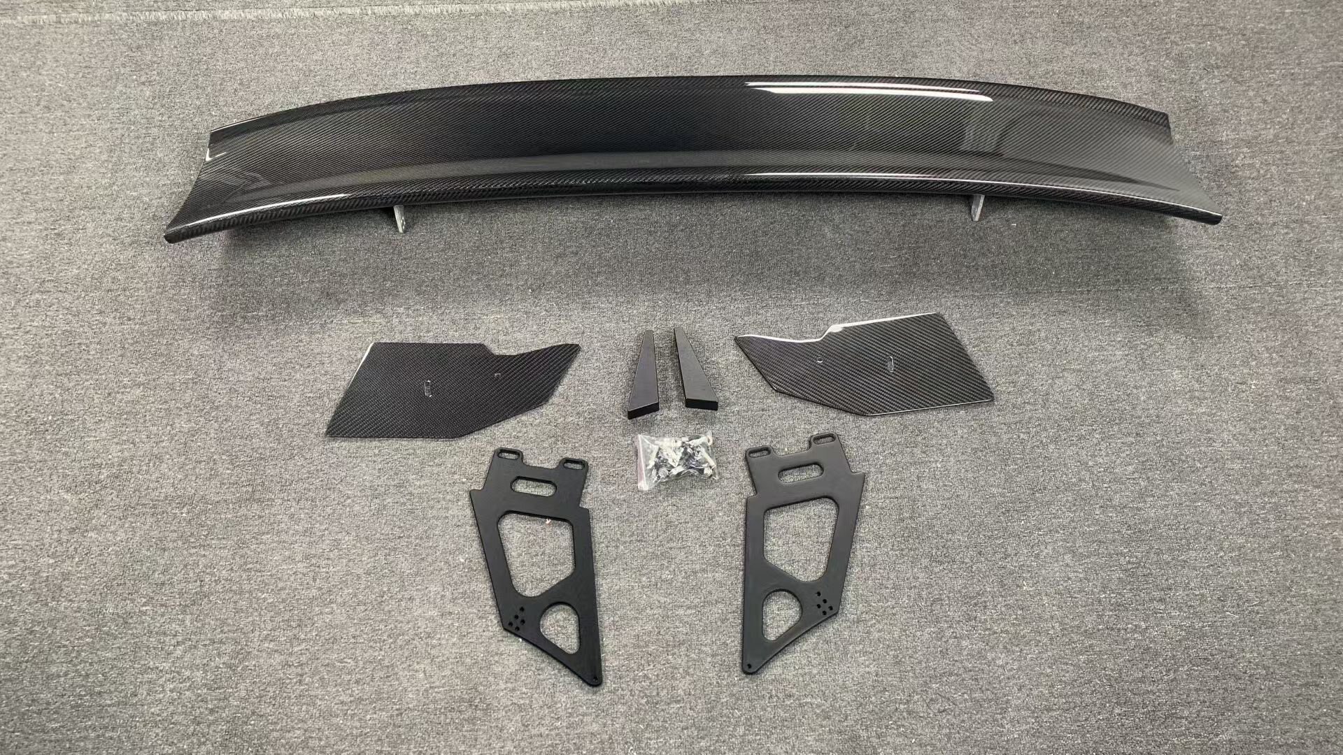 宝马F80 M3 F82 F8碳纤维改装件