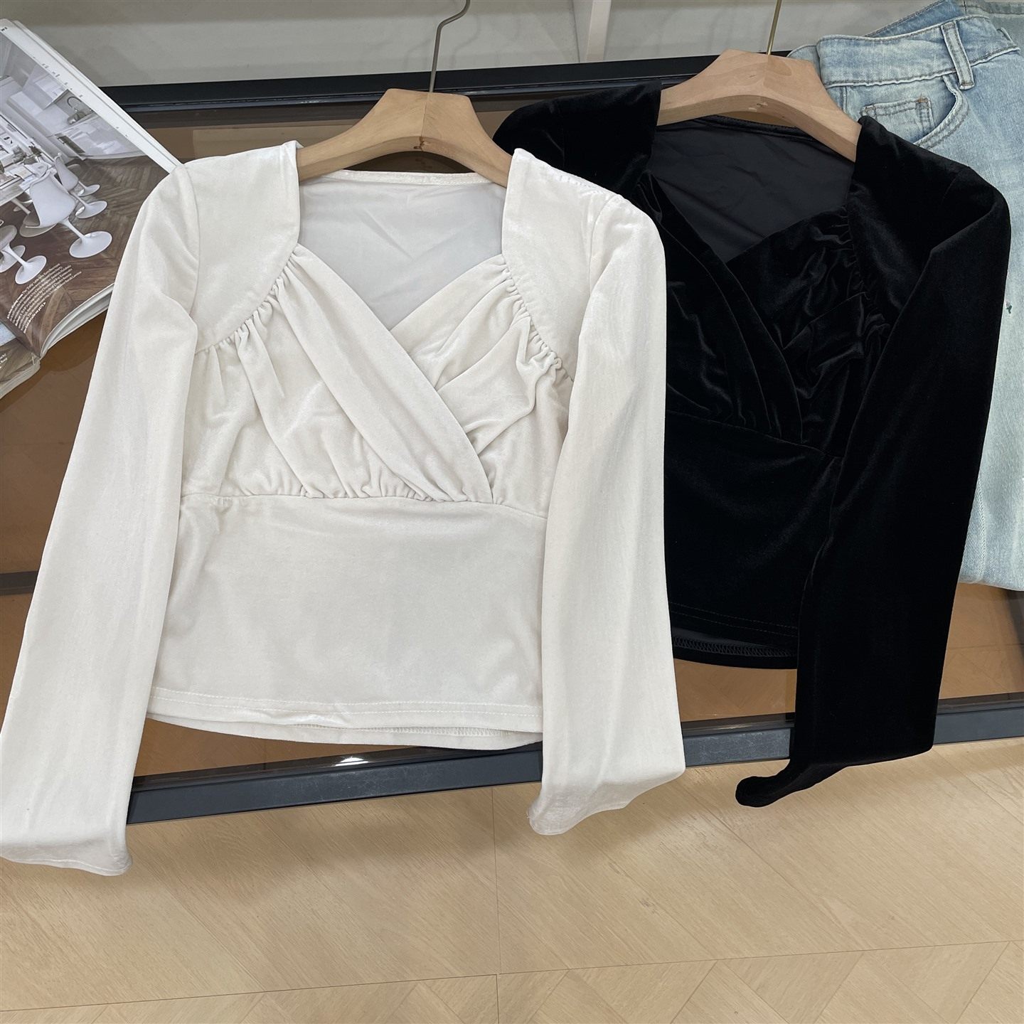 衬衫纯色秋季V领小众百搭2025秋季长袖设计感上衣 J#7