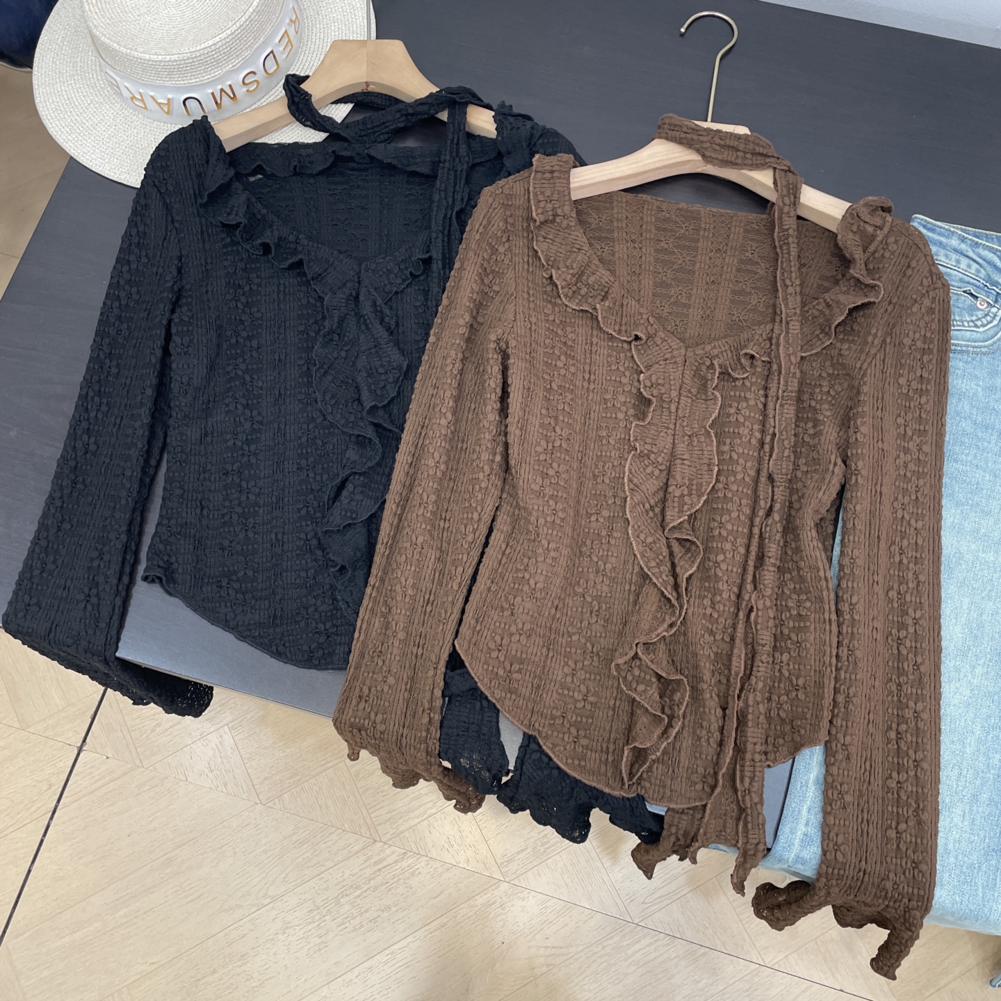 【楠】收腰木耳边V领针织衫女2025秋冬新款设计感套头毛衣L#12