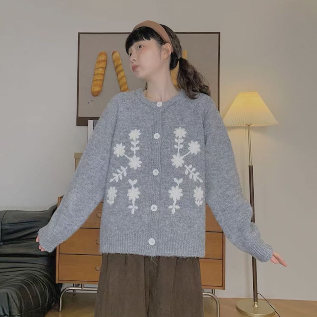 温柔慵懒风立体花朵针织开衫女2025秋冬新款V领宽松显瘦上