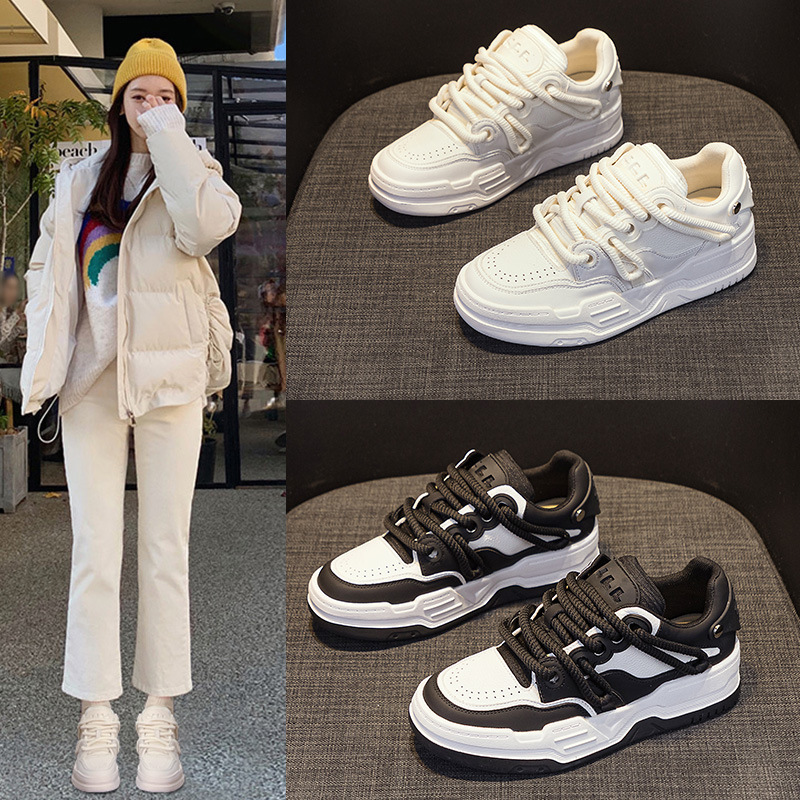 今年流行特惠厚底黑白板鞋女增高小众阿甘鞋女鞋透气松糕鞋运动