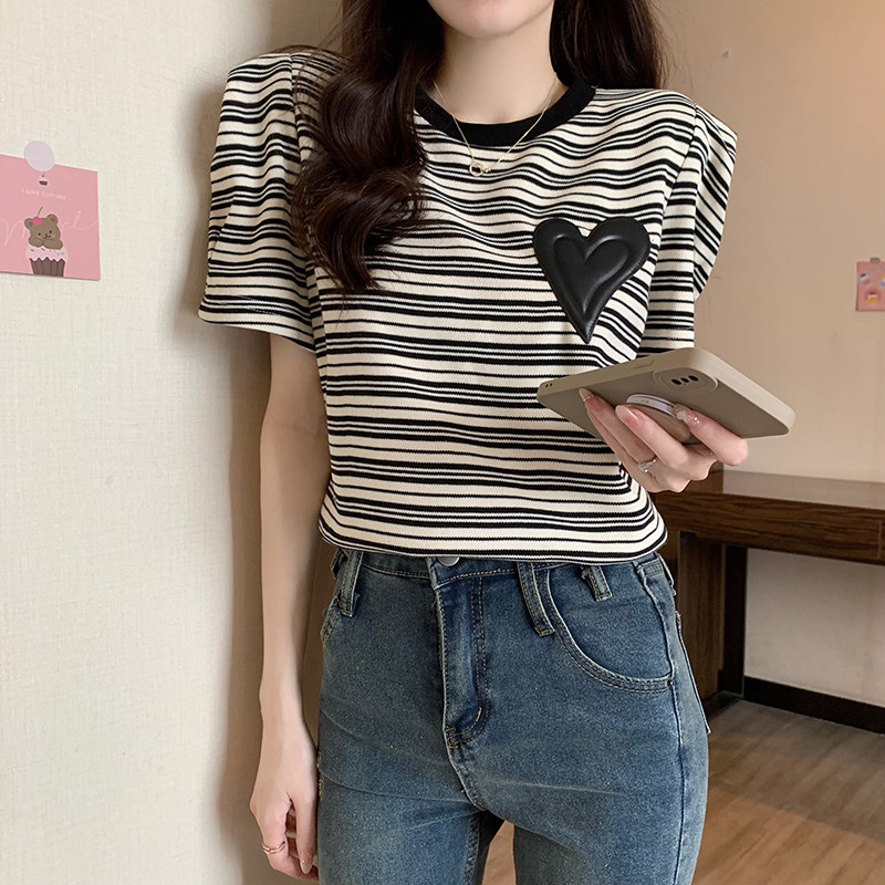 黑白条纹百搭短袖t恤女夏装2024年韩版新款刺绣圆领宽松减龄上衣