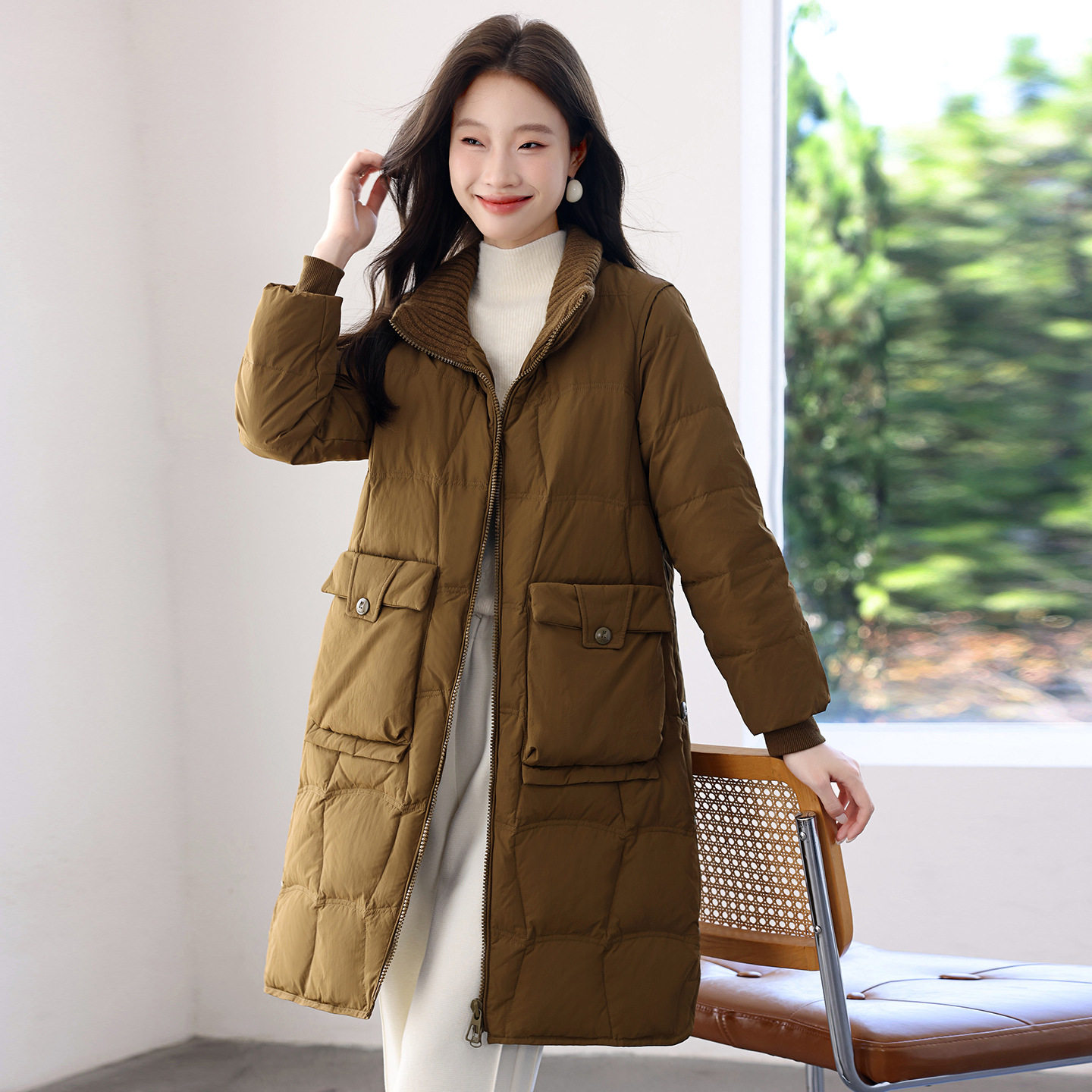 今年流行特惠羽绒服女中长款冬季2025新款妈妈宽松长款过膝棉服白