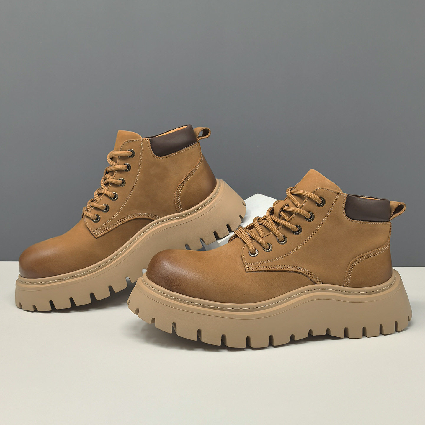 今年流行特惠男士头层牛皮时尚靴百搭欧洲站男鞋真皮厚底户外工装,流行男鞋,时装靴,淘宝优惠券,粉丝福利购,淘宝优惠卷