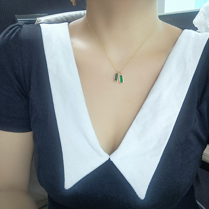 法式小众设计镀18K金色绿锆石吊坠项链女复古显白锁骨链新年新款