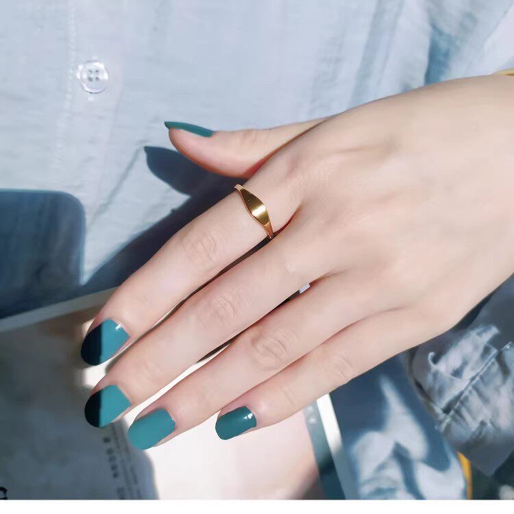 高级感~钛钢镀18K金磨砂拉丝复古菱形戒指女ins网红潮不易掉色