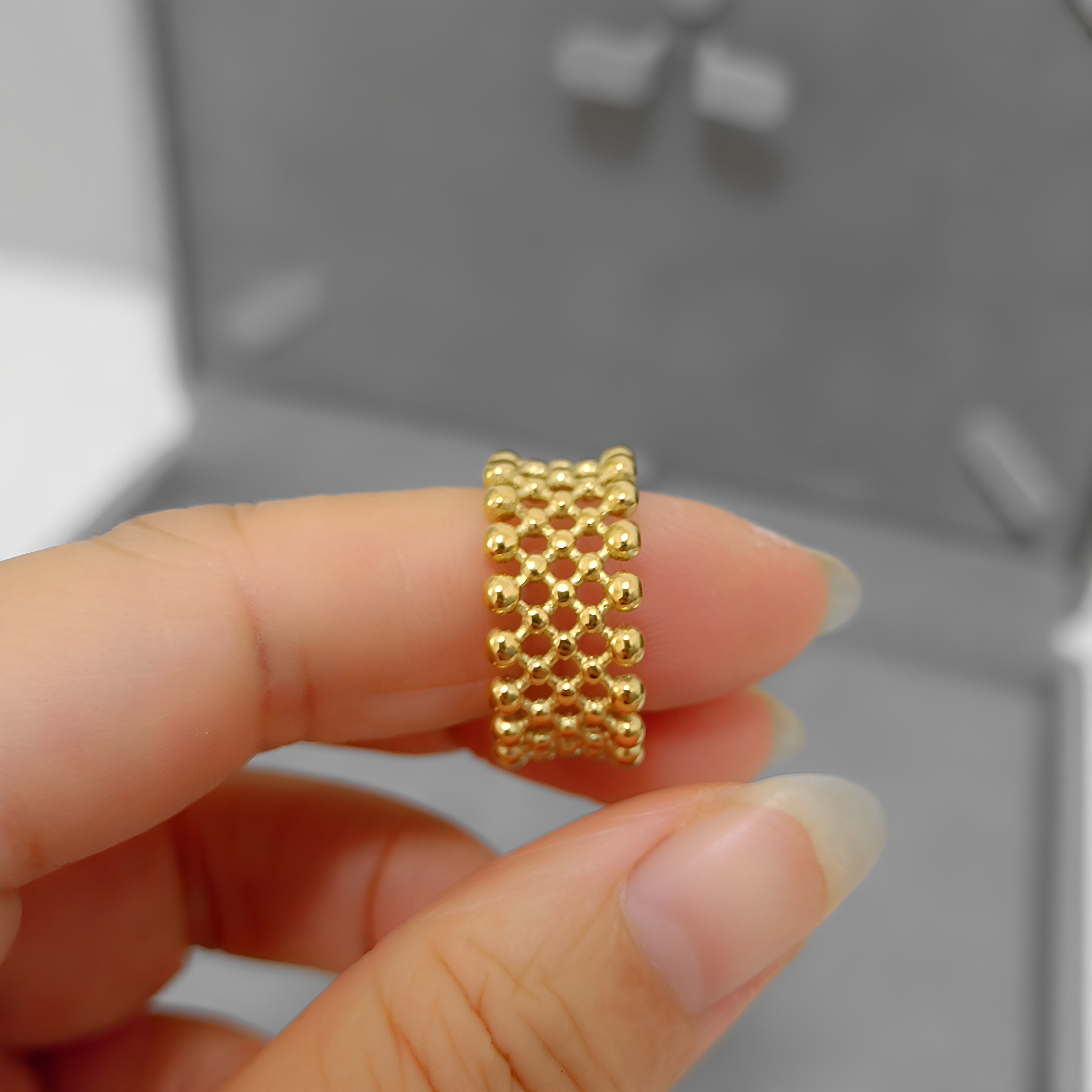 女钛钢镀金个性时髦蕾丝圆珠戒指