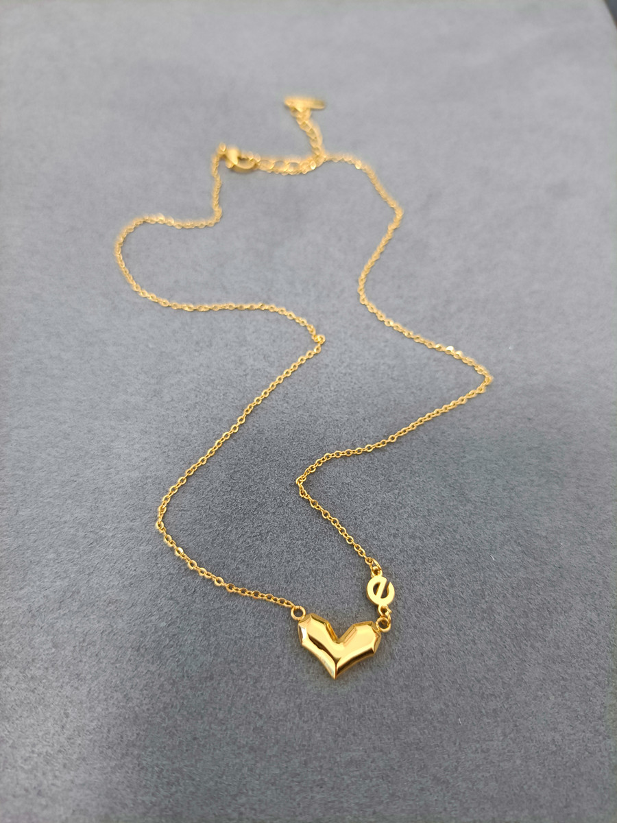 钛钢镀镀金锁骨链女爱心几何项链