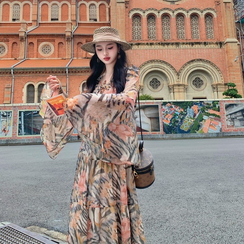 麓津自制《旷野旅人》复古优雅浪漫都市游牧风长袖连衣裙子春秋女