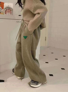 韩国童装潮牌三角标加绒灯芯绒裤女童2025冬装洋气宽松一体绒裤新