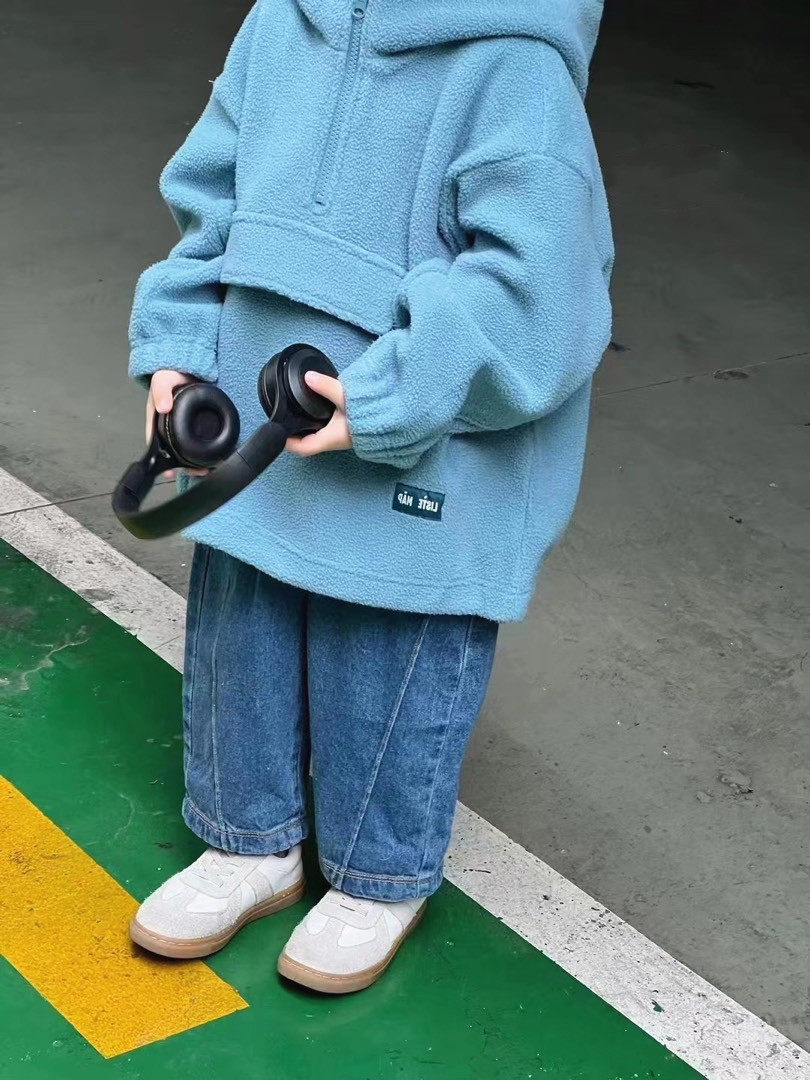 韩国童装潮牌多色摇粒绒连帽半拉链套头男女童卫衣式外套2025冬款