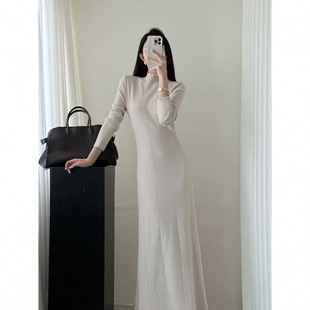 针织连衣裙 显瘦长款 7697轻奢气质简约半高领纯色毛衣裙秋季 新款