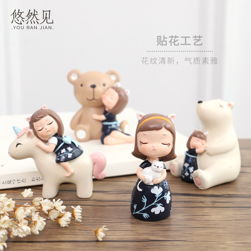 卡通q版小鹿摆件可爱少女办公桌创意女生治愈系ins小摆件车载装饰