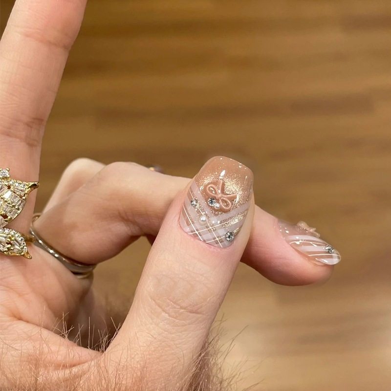 手工儿童美甲穿戴甲高级感中长款奶油莉莉假指甲贴片2026马年新款,彩妆/香水/美妆工具,穿戴甲/甲片,淘宝优惠券,粉丝福利购,淘宝优惠卷