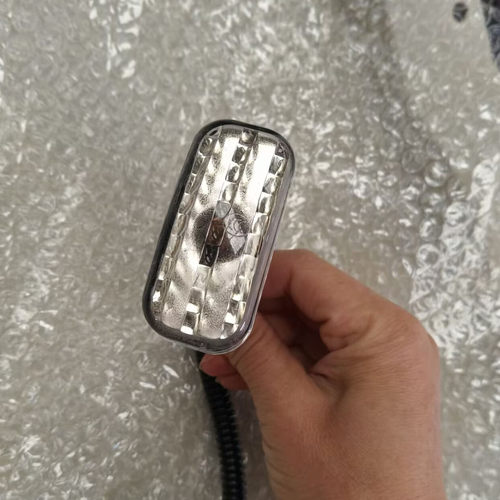 丽驰V5E9V6V7V9叶子板边灯