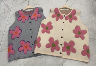 秋冬新款粉色大花朵开衫减龄时尚百搭针织马夹大版马甲简约女生