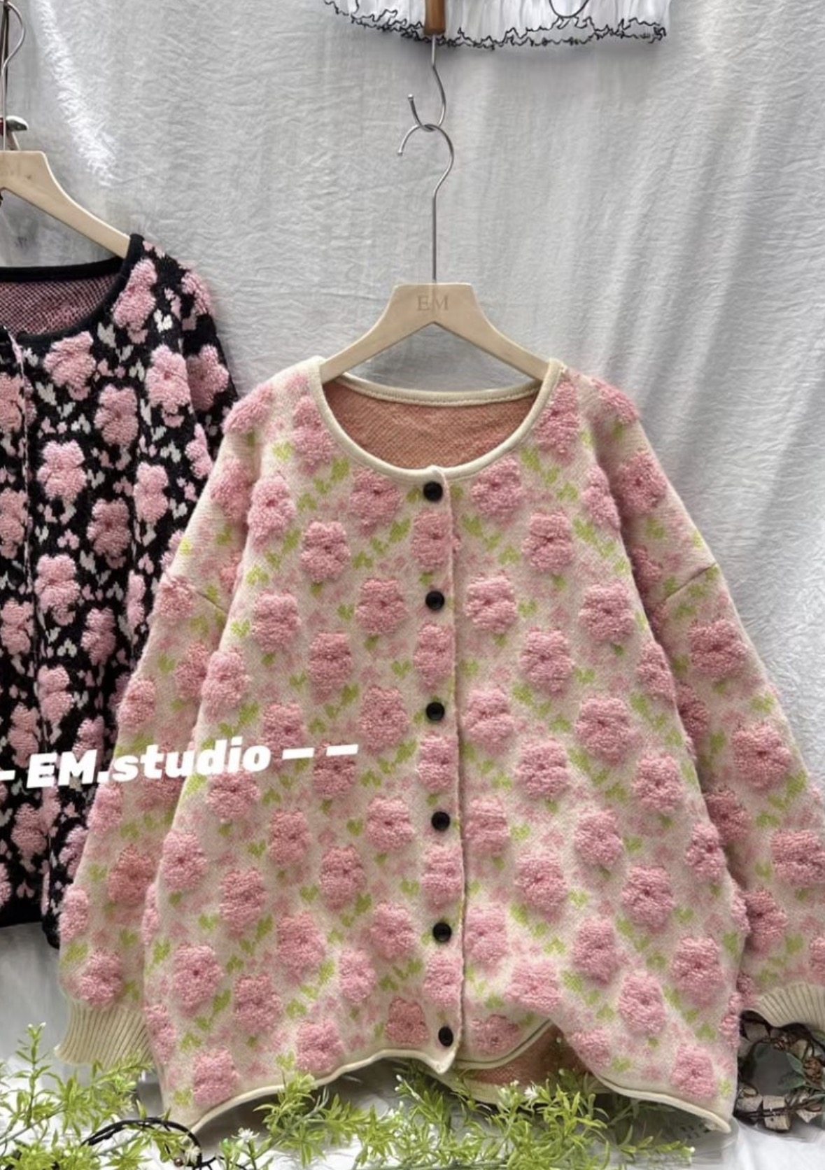 粉色花花气质毛衣女秋冬新款柔软保暖减龄宽松针织开衫女装减龄,女装/女士精品,毛针织衫,淘宝优惠券,粉丝福利购,淘宝优惠卷