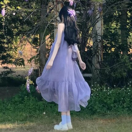 紫色感法式挂脖连衣裙女夏季新款显瘦长裙子海边度假风吊带裙温柔