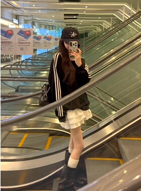 黑色三条杠上衣女早春季2026新款开衫宽松慵懒风韩系穿搭卫衣外套