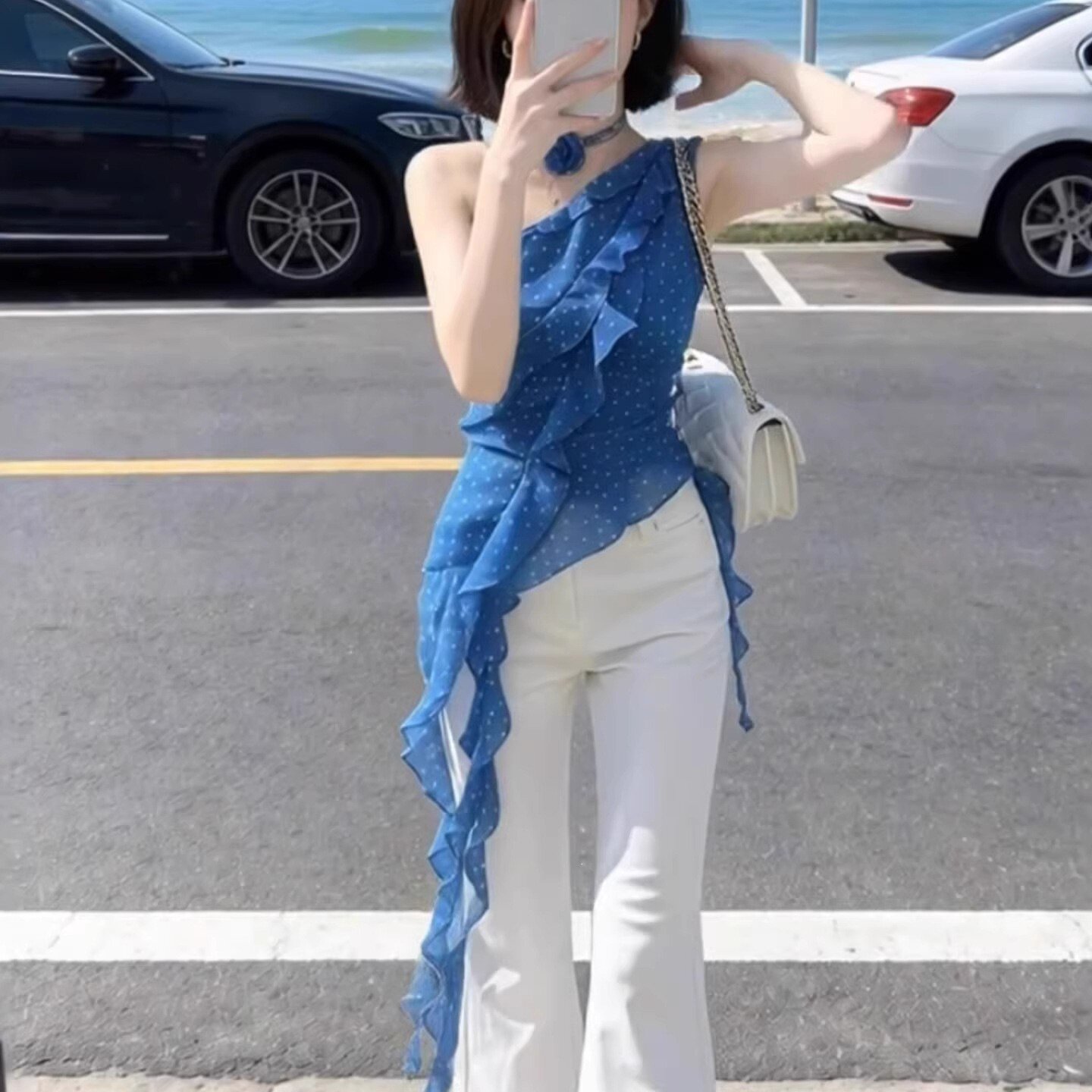 法式甜辣妹荷叶边飘带斜肩无袖波点背心女修身显瘦不规则雪纺上衣