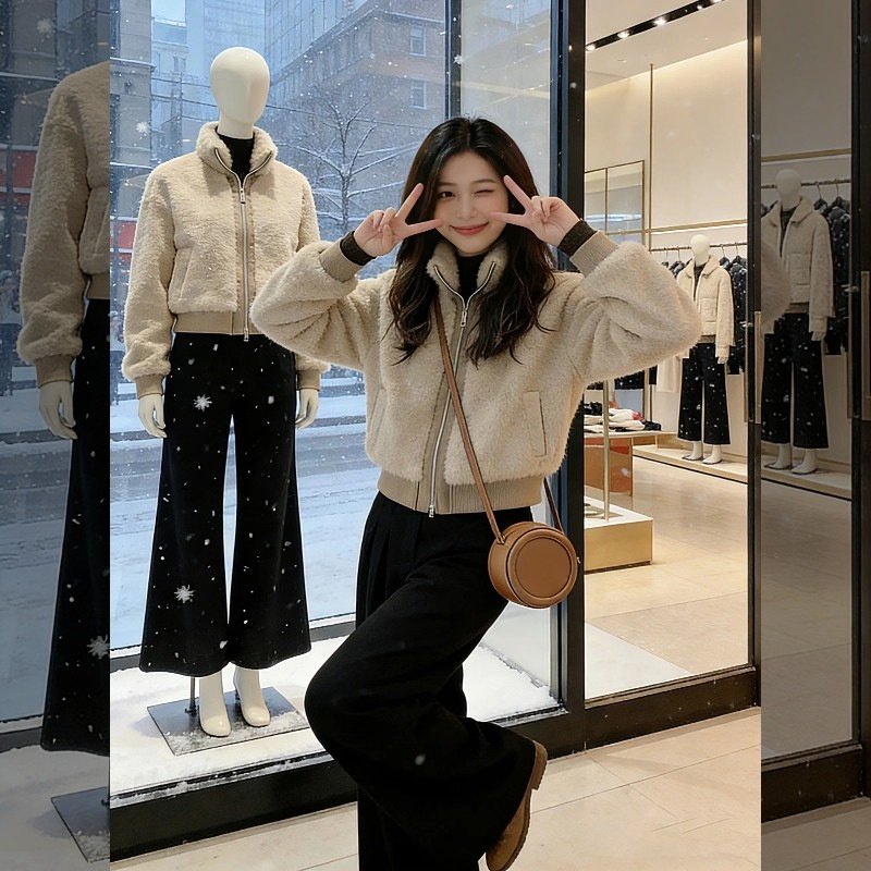 独特漂亮的初春浅咖色毛茸茸加绒加厚小香风短款羊羔绒外套女冬季,女装/女士精品,短外套,淘宝优惠券,粉丝福利购,淘宝优惠卷