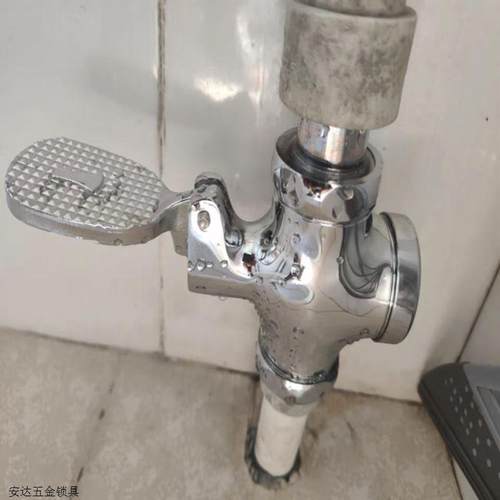 脚踏阀脚踩式大便池卫生间水龙头手按延时阀门厕所蹲便器冲水阀