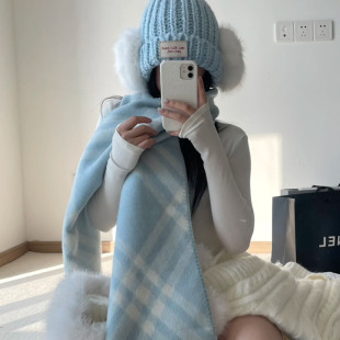 B家新色～高版奶油蓝格纹围巾女秋冬韩系氛围感保暖披肩帽子套装
