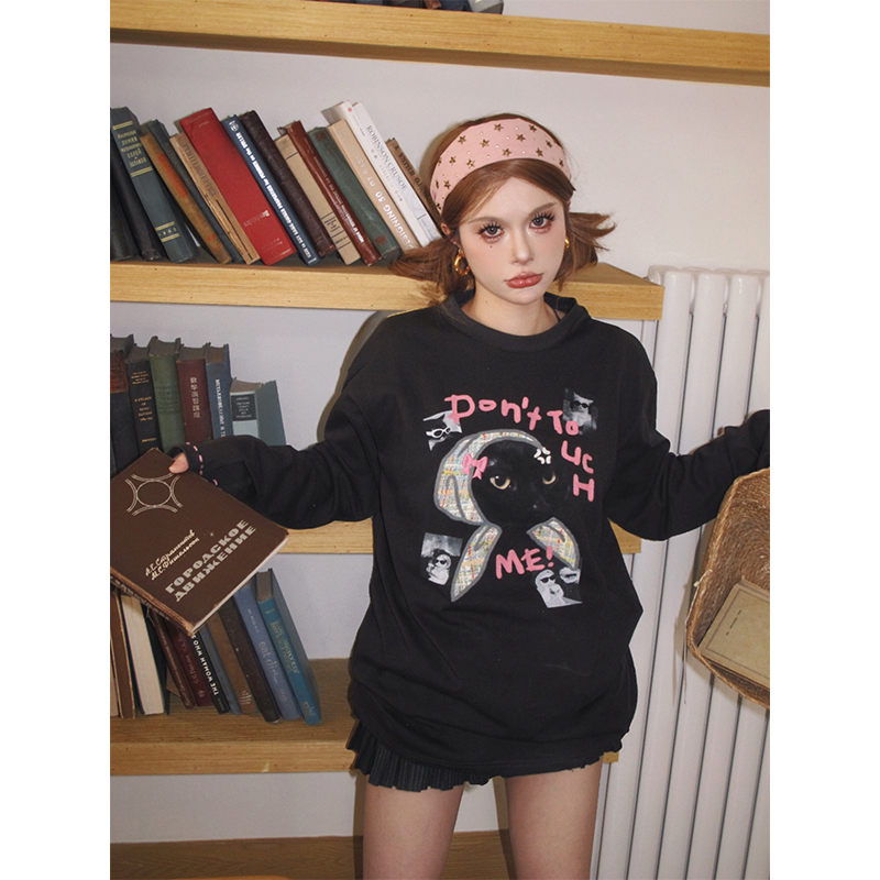 skipsmile秋冬新款趣味可爱猫咪头巾图案刺绣宽松T恤圆领长袖上衣