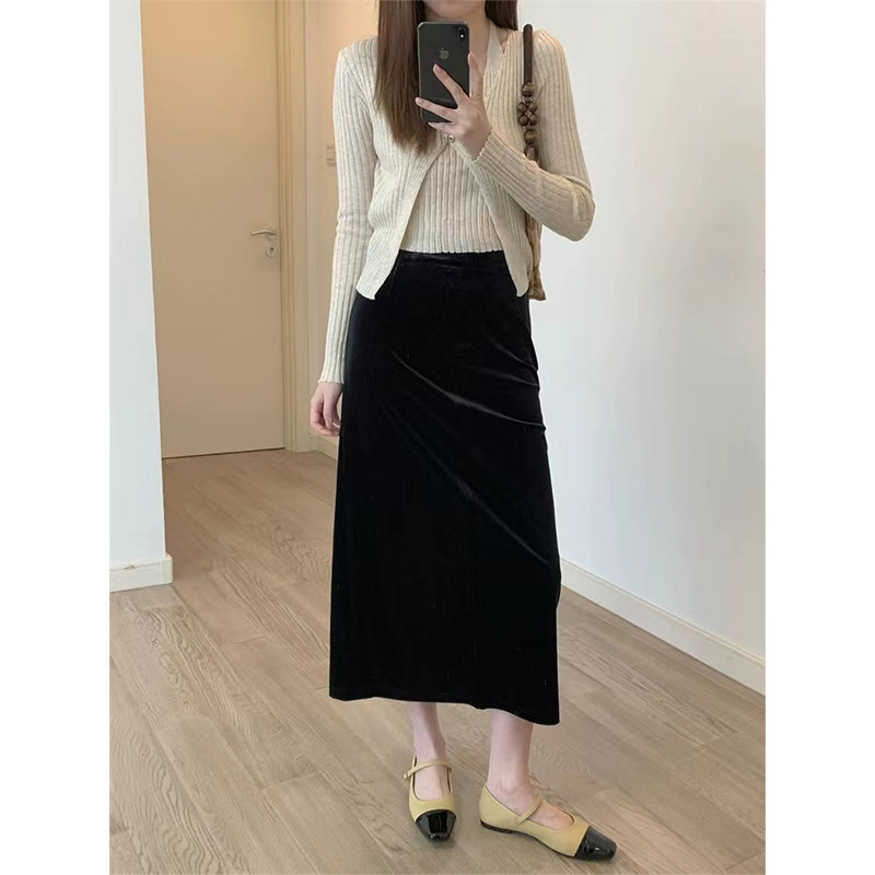 断码 清仓2024秋冬新款黑色丝绒百搭高腰直筒时尚显瘦开叉中长裙