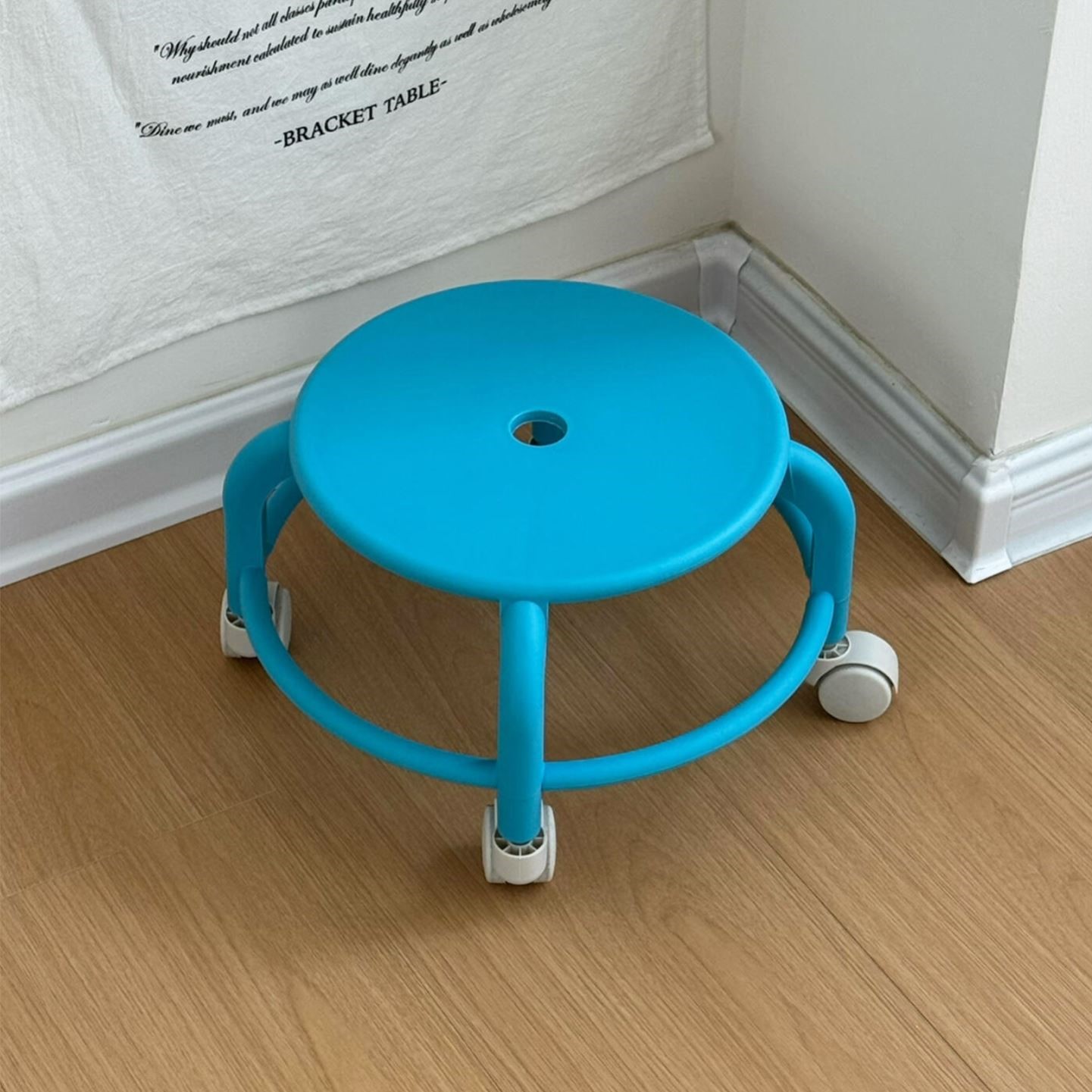 多巴胺万向轮小凳子家用结实耐用小矮凳大人坐换鞋凳滑轮移动凳子