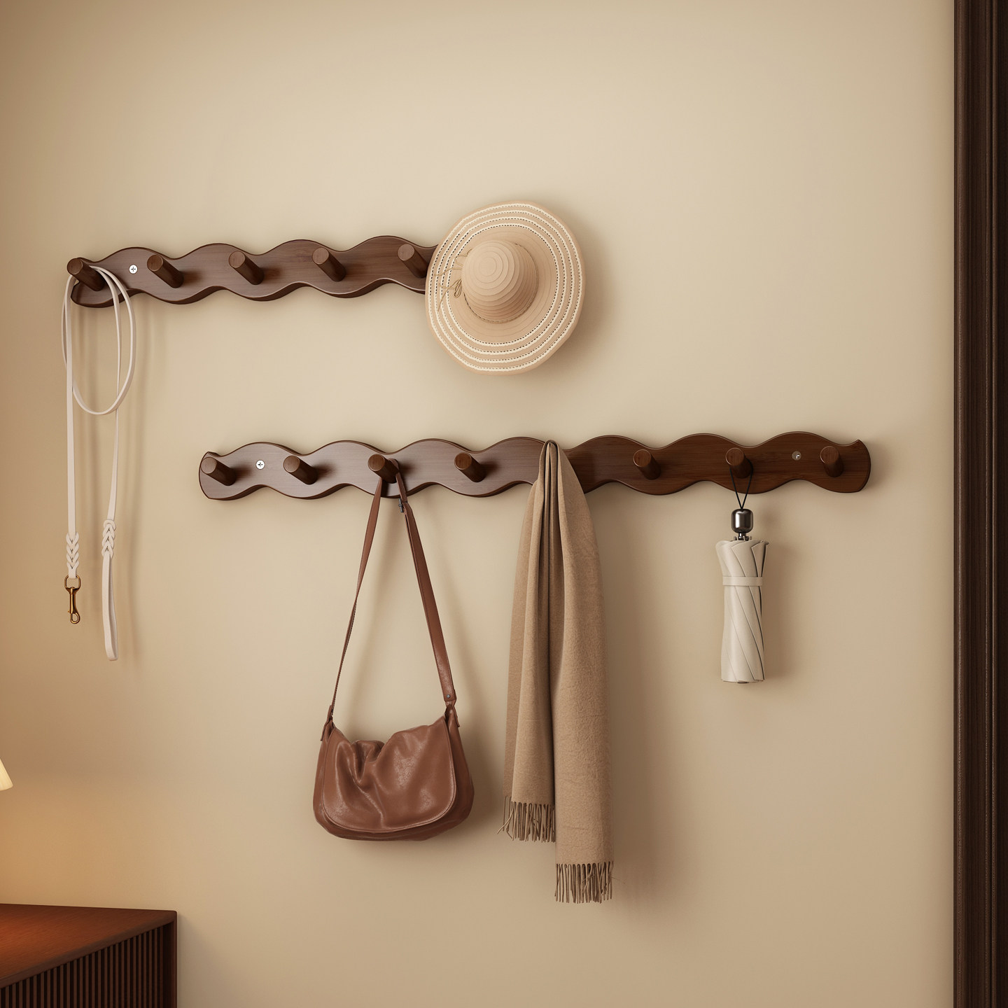 实木玄关挂衣架入户进门后挂衣板墙上衣帽架2025新款挂包包置物架