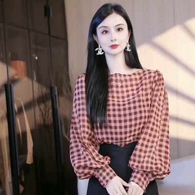 刘欣服饰 2025新款秋装网红长袖气质复古气质时尚上衣5698