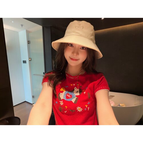 【幸运红色小马】夏季时尚百搭减龄绣花短袖T恤女
