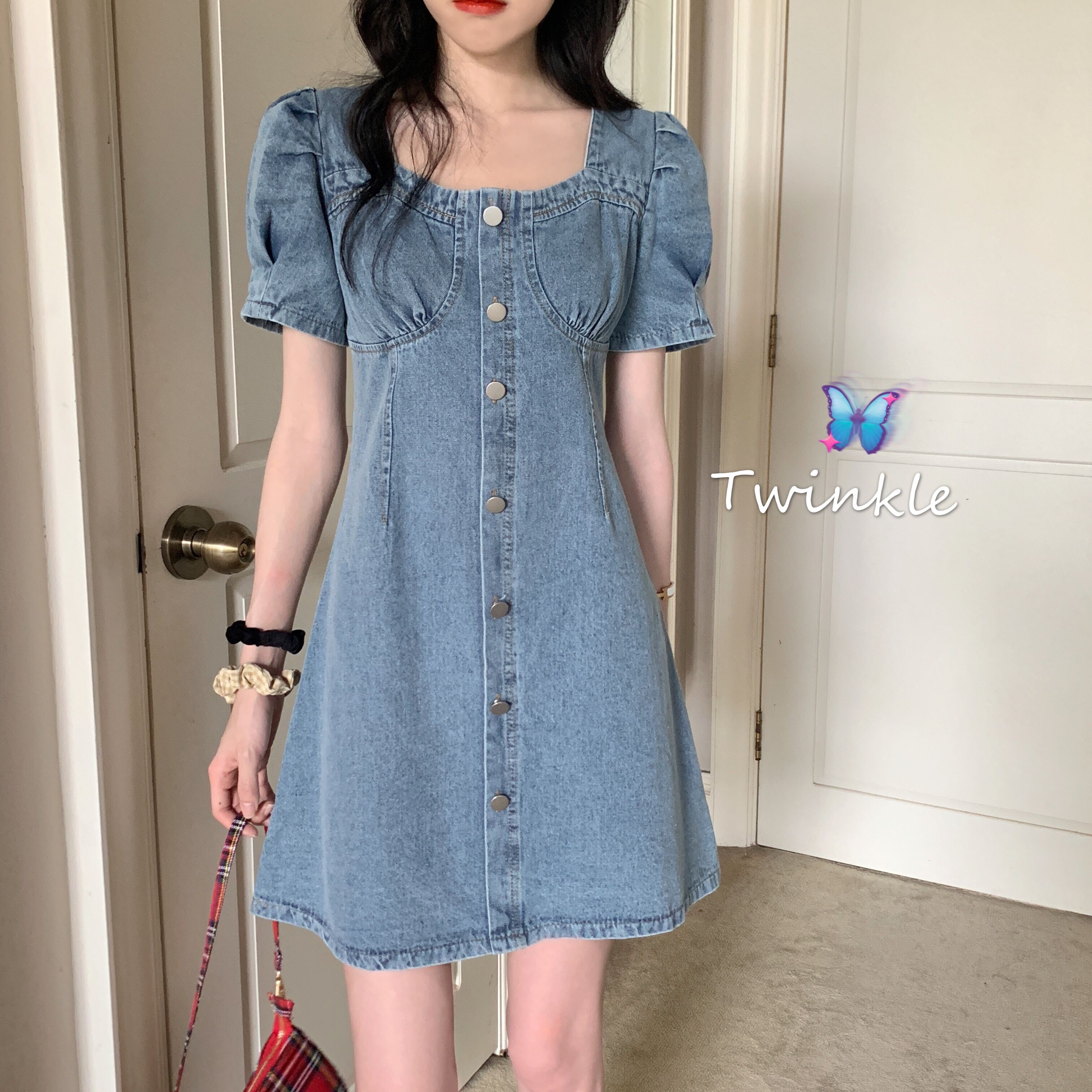 Real photo real price retro French denim dress female Xia goddess A-line skirt square collar bubble sleeve skirt