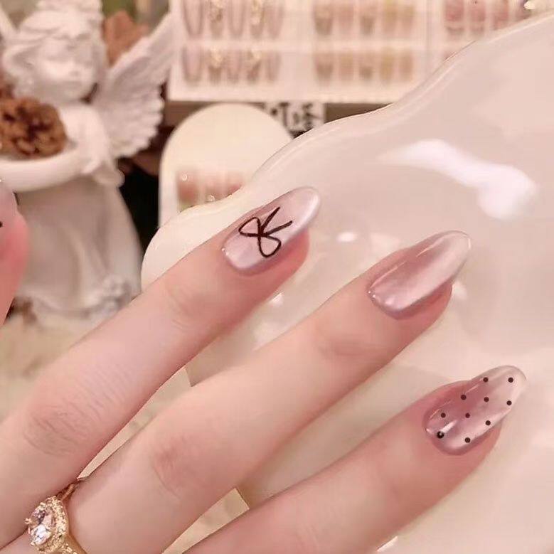 赫本猫眼波点穿戴甲 新款玻璃珠蝴蝶结美甲ins风温柔显白超仙纯欲