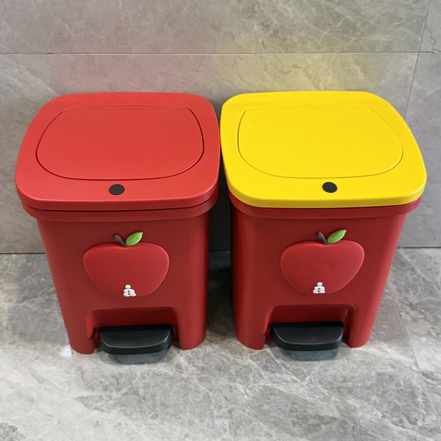红苹果垃圾桶卡通可爱高颜值家用客厅卧室卫生间脚踏按压双开纸篓