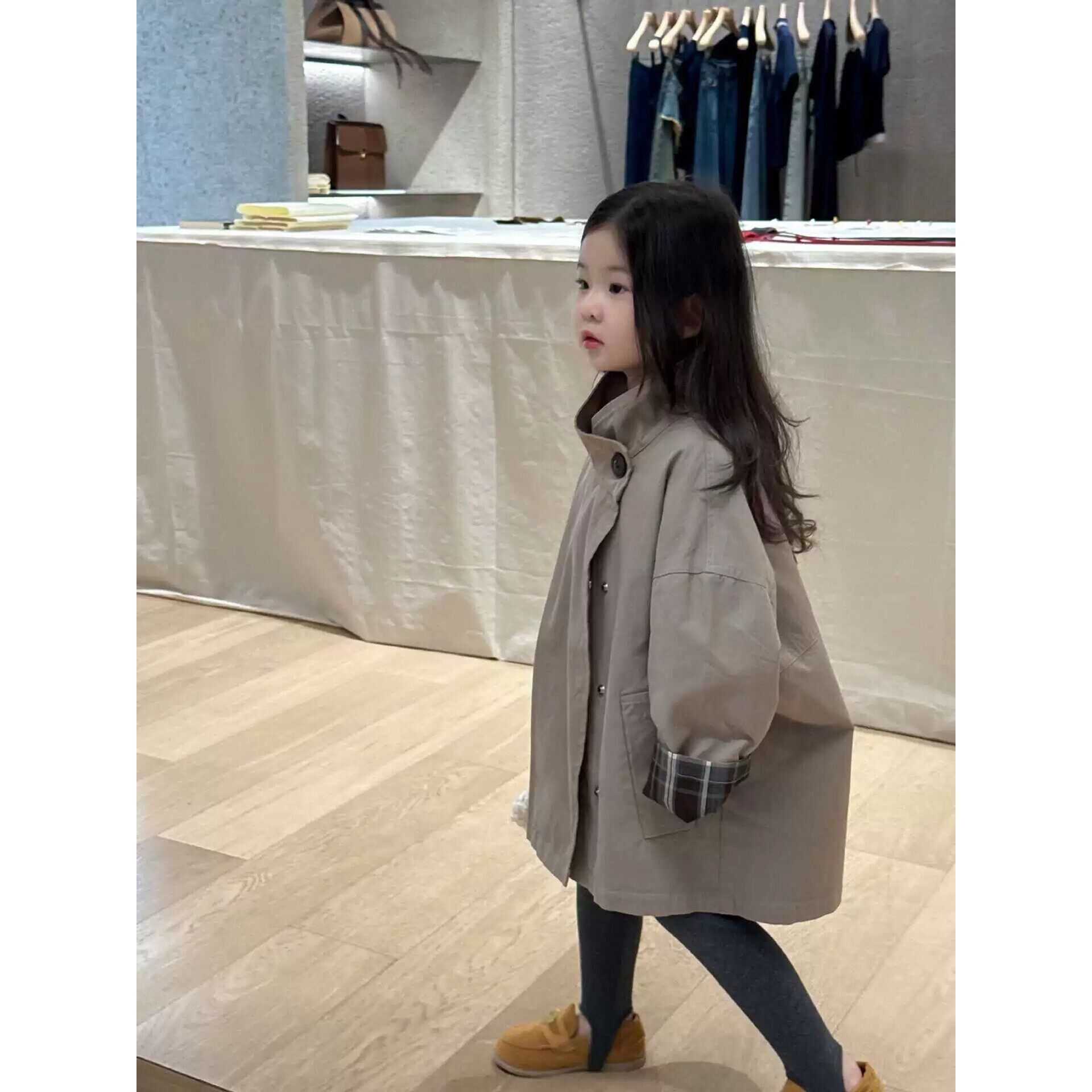 韩国版2025秋季新款女童洋气立领单排扣中长款风衣儿童宽松外套潮