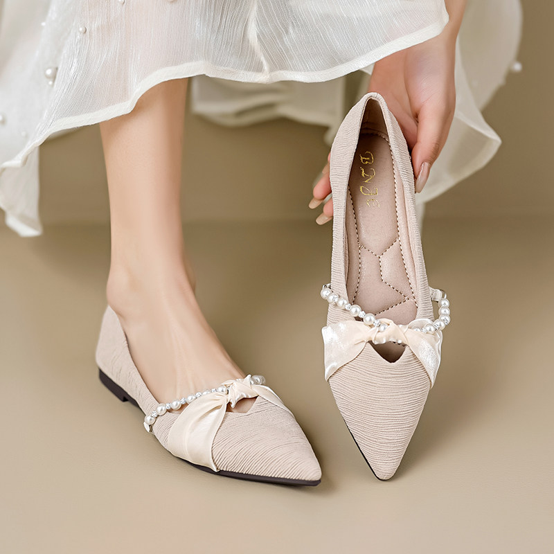 尖头单鞋女2026新款春平底晚晚鞋珍珠浅口豆豆鞋百搭软底大码女鞋