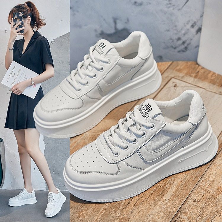 厚底真皮小白鞋女2026新款春秋百搭爆款轻便透气休闲增高运动板鞋