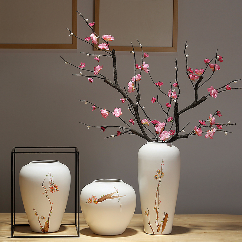 景德镇手工绘画新中式风台面花瓶