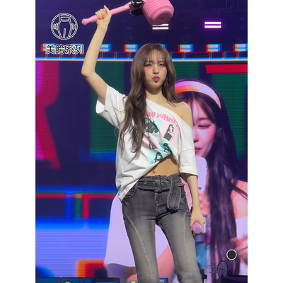 黑色提臀微喇牛仔裤女