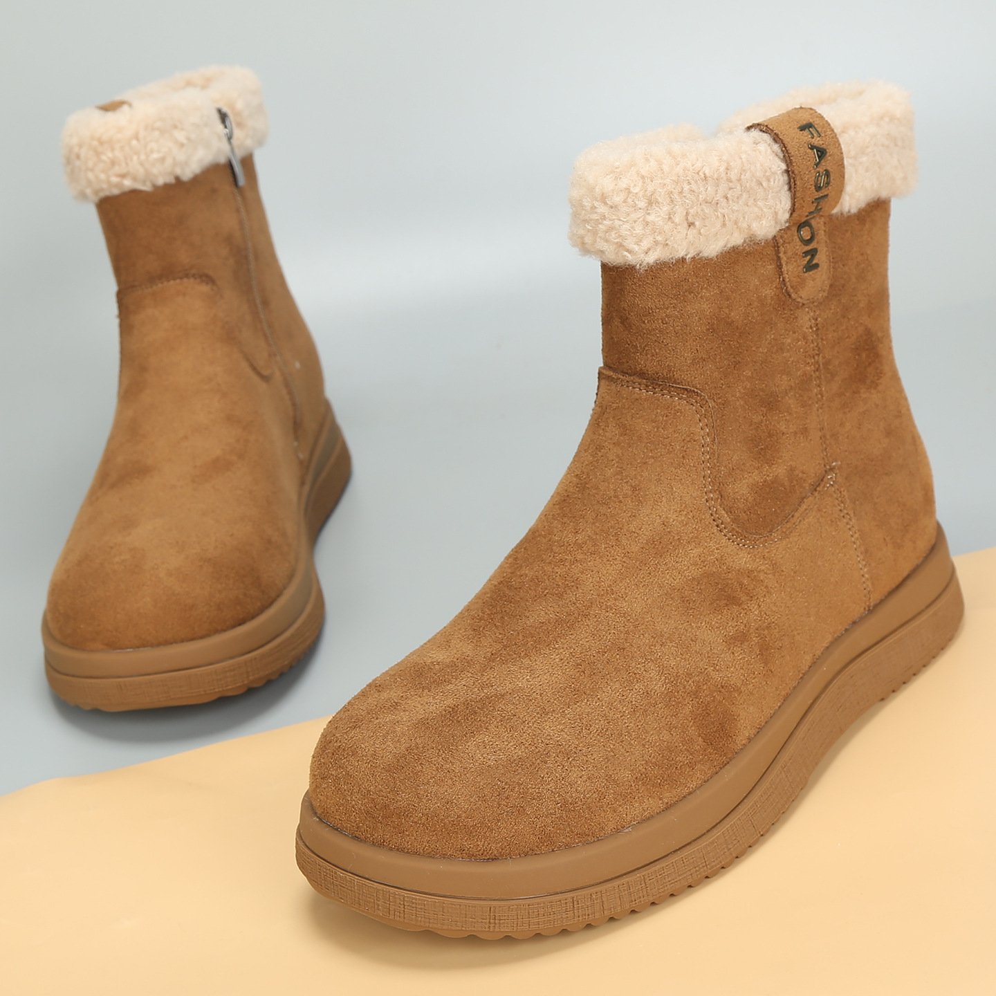 前掌加宽大码女鞋41到43秋冬新款雪地靴厚底短靴女靴加绒棉鞋丫丫