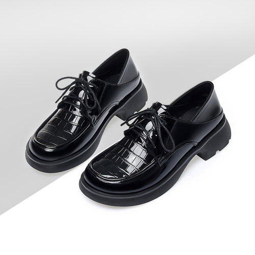 优雅大气！漆皮大码女皮鞋