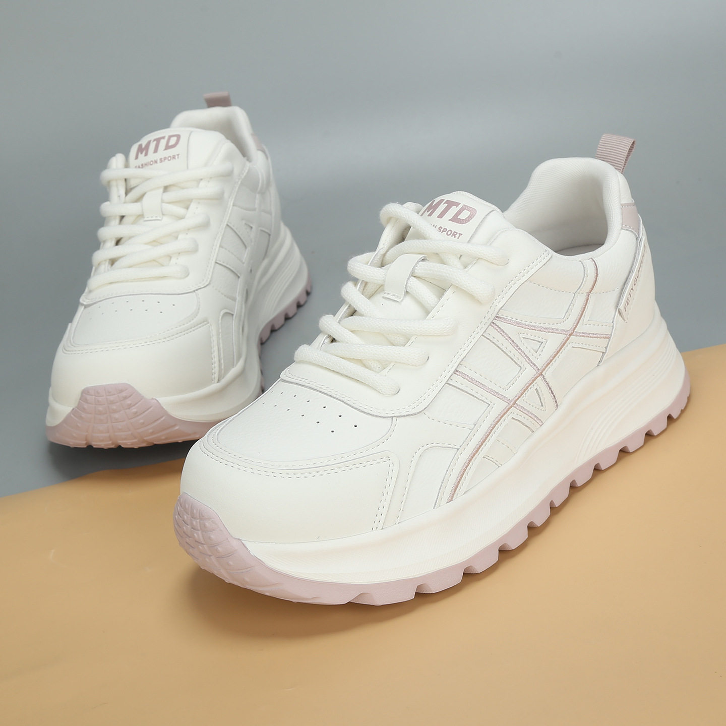 宽胖脚大码女鞋41到43春季新款加肥运动休闲阿甘鞋大号单鞋爱足雅,女鞋,时尚休闲鞋,淘宝优惠券,粉丝福利购,淘宝优惠卷