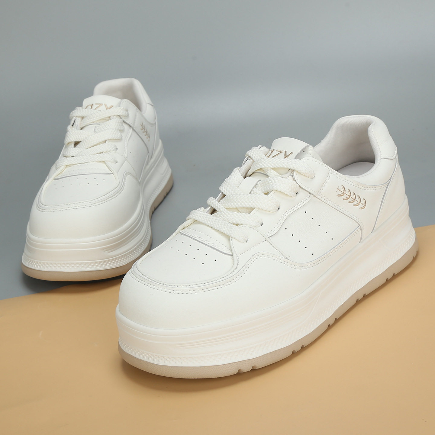 爱足雅大码女鞋旗舰店2026春季新款41到43厚底板鞋休闲小白鞋单鞋,女鞋,休闲板鞋,淘宝优惠券,粉丝福利购,淘宝优惠卷